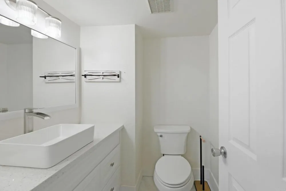 13230 Johannesberg Way #16 Poway, CA 92064