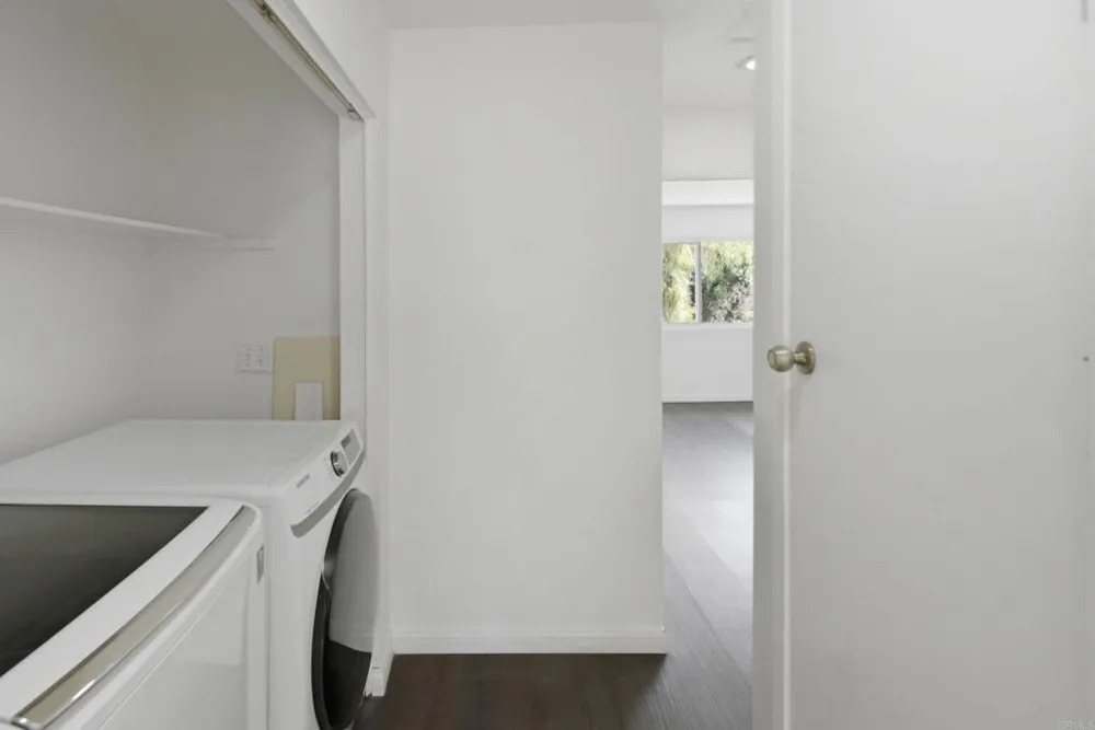 13230 Johannesberg Way #16 Poway, CA 92064