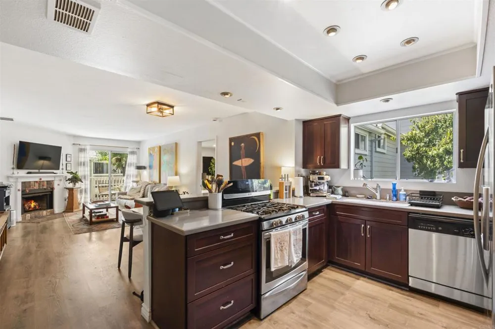 108 Mangano Circle Encinitas, CA 92024