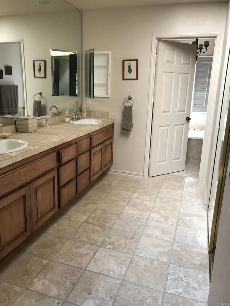 3720 Callle Cortejo Rancho Santa Fe, CA 92091