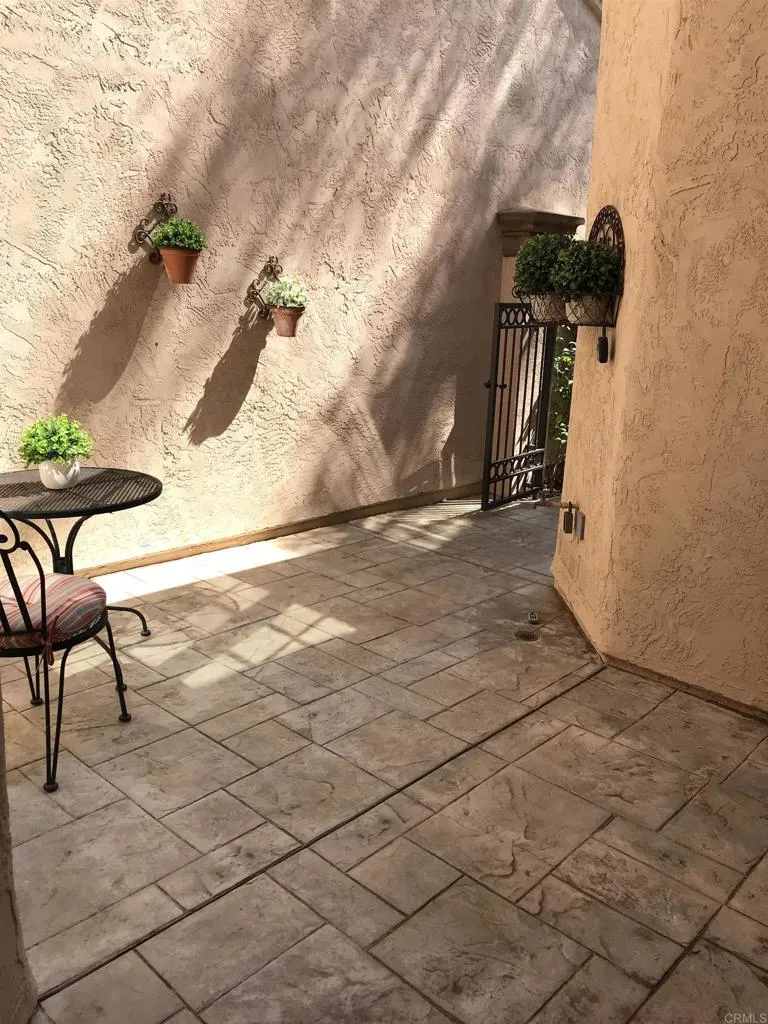 3720 Callle Cortejo Rancho Santa Fe, CA 92091