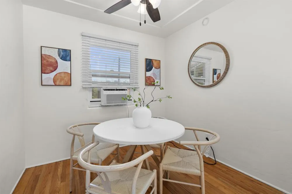 3219 Goldfinch Street San Diego, CA 92103