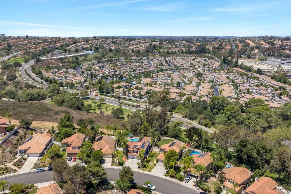 1659 Countryside Drive Vista, CA 92081