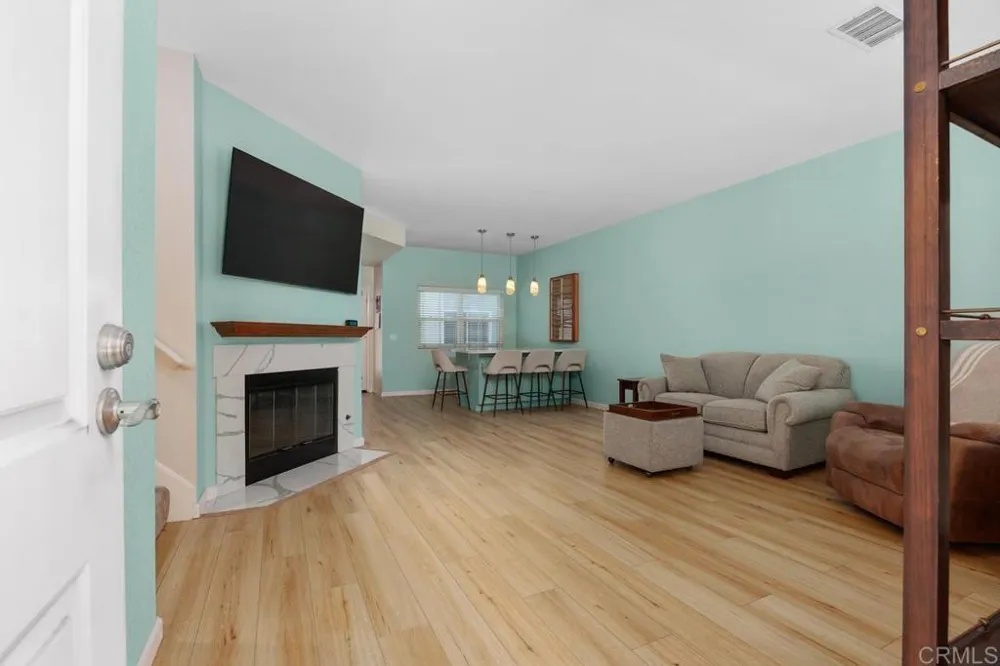 9910 Scripps Vista Way #4 San Diego, CA 92131