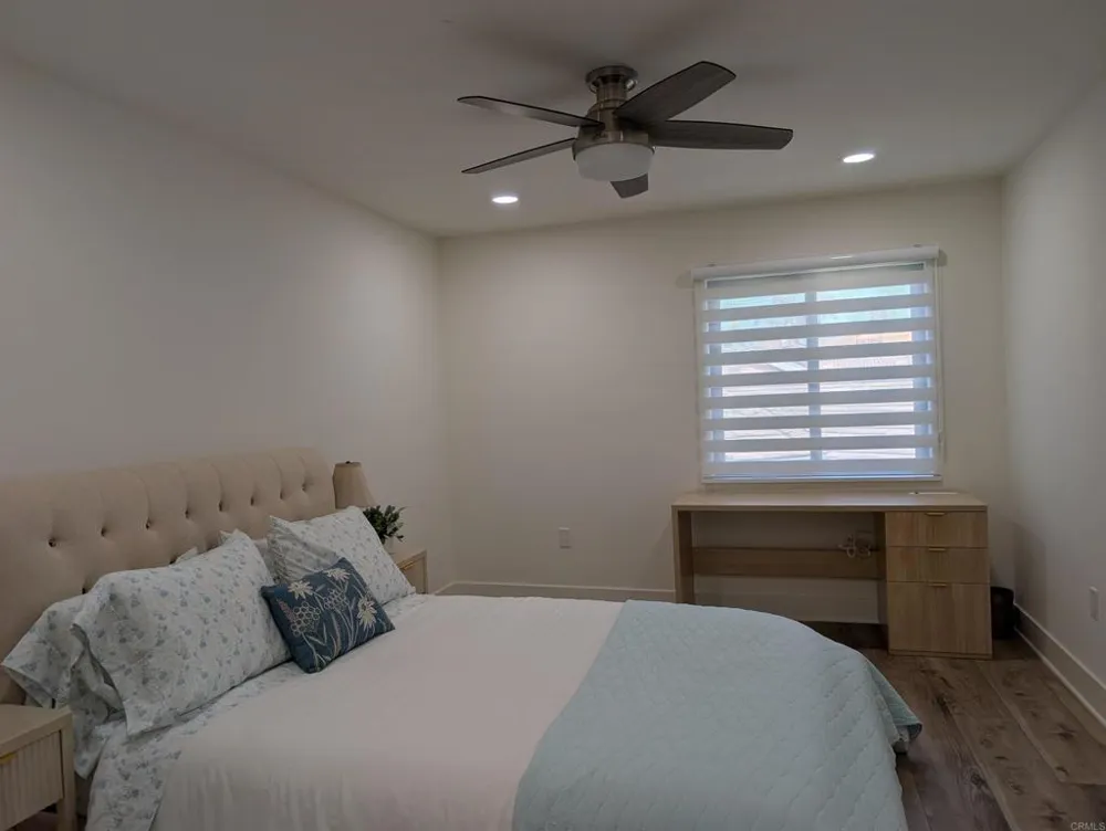 2410 La Costa Ave Carlsbad, CA 92009