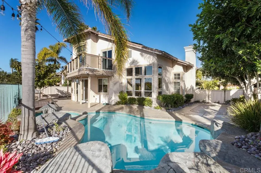 6947 Dusty Rose Place Carlsbad, CA 92011