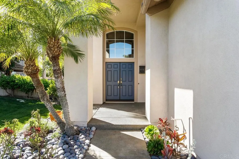 6947 Dusty Rose Place Carlsbad, CA 92011