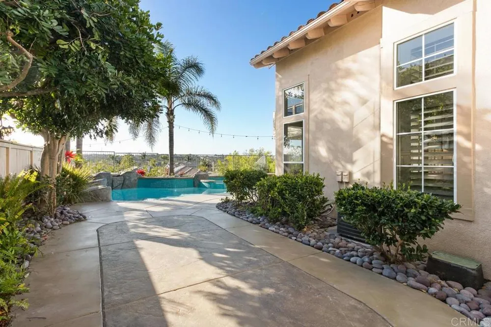 6947 Dusty Rose Place Carlsbad, CA 92011