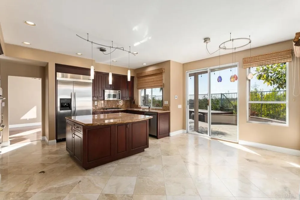 6947 Dusty Rose Place Carlsbad, CA 92011