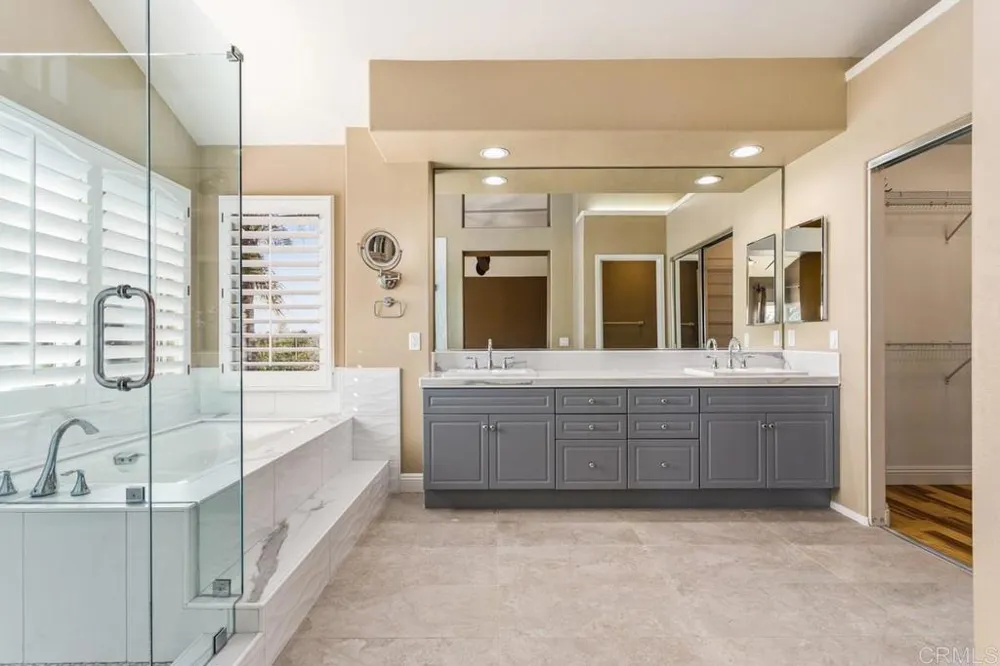 6947 Dusty Rose Place Carlsbad, CA 92011