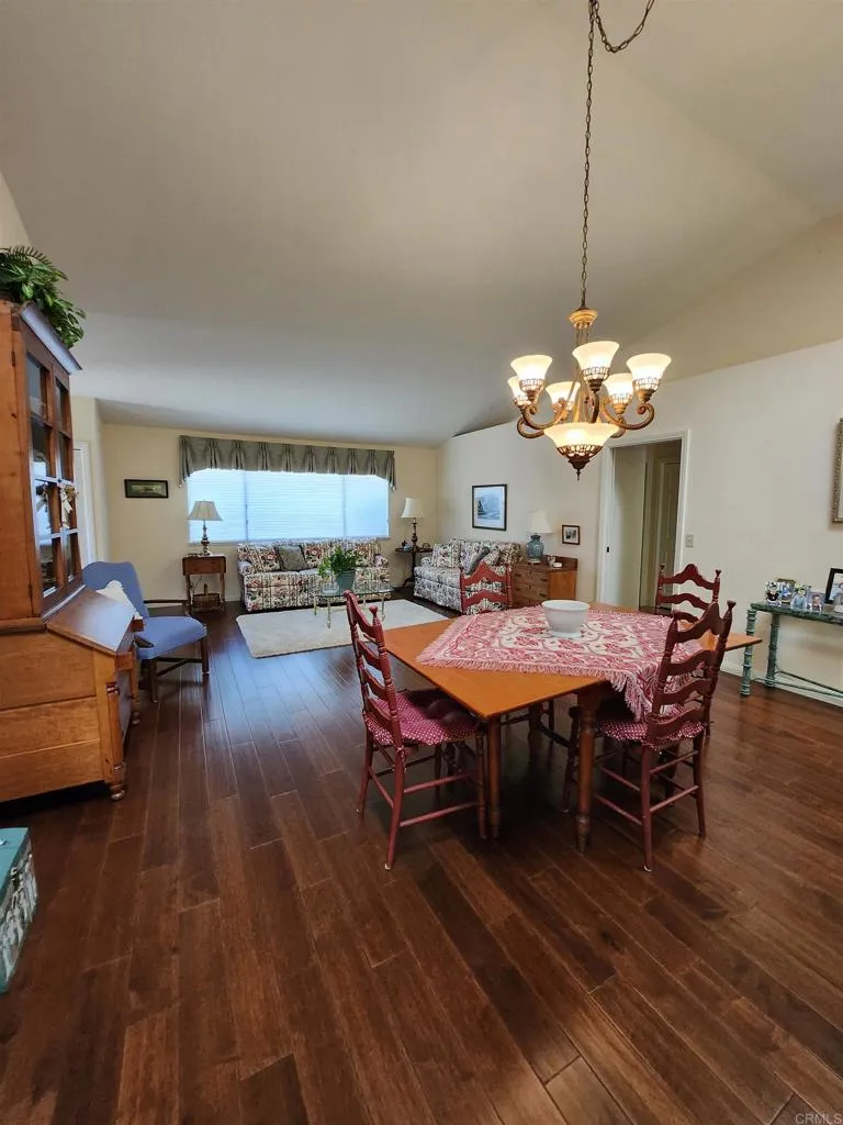 1066 RIDGE HEIGHTS DRIVE Fallbrook, CA 92028