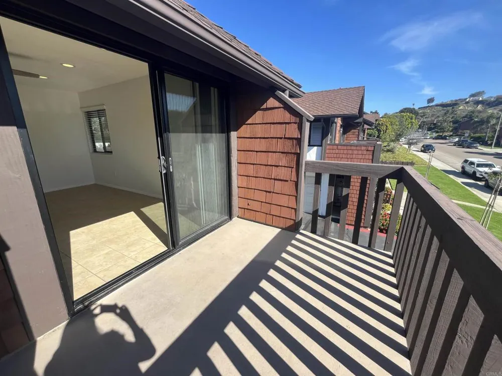 2556 Ocean Cove Dr. Cardiff by the Sea, CA 92007