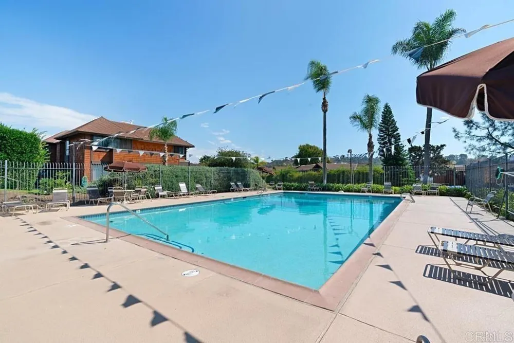 2556 Ocean Cove Dr. Cardiff by the Sea, CA 92007