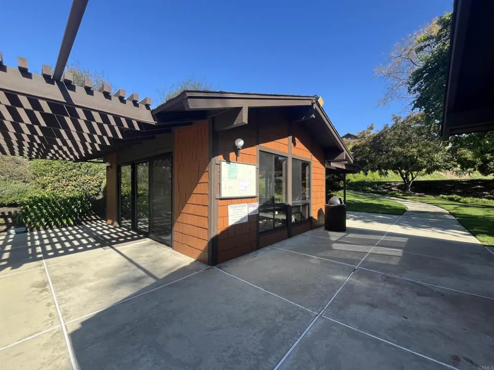 2556 Ocean Cove Dr. Cardiff by the Sea, CA 92007