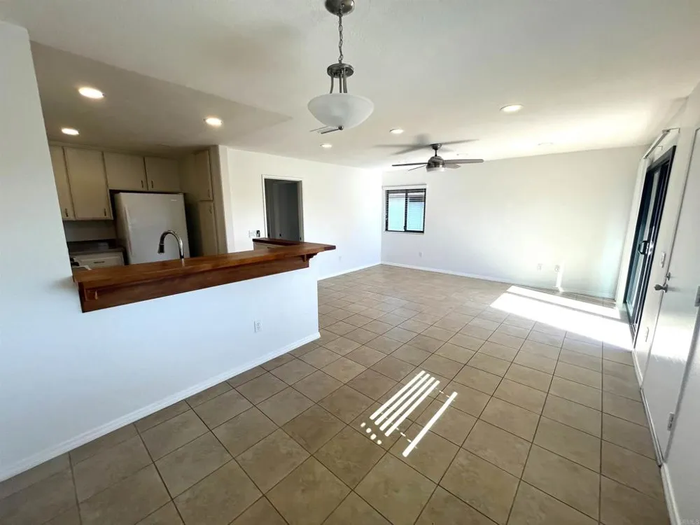2556 Ocean Cove Dr. Cardiff by the Sea, CA 92007
