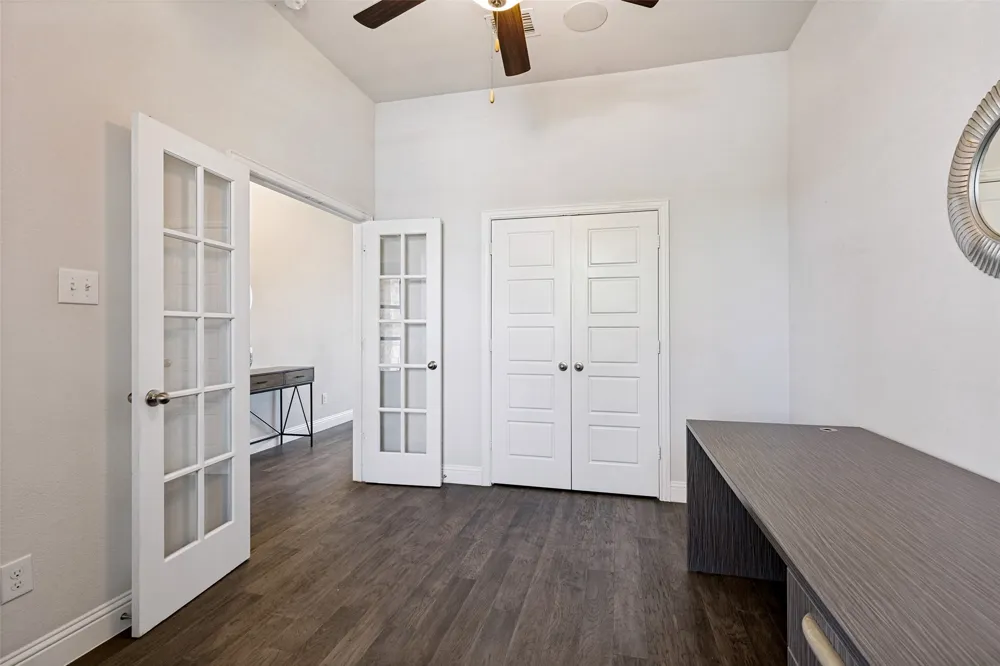 1404 Lakeview Drive Pelican Bay, TX 76020