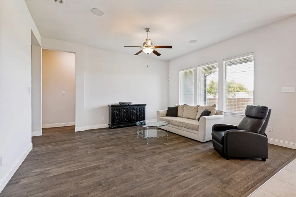 1404 Lakeview Drive Pelican Bay, TX 76020