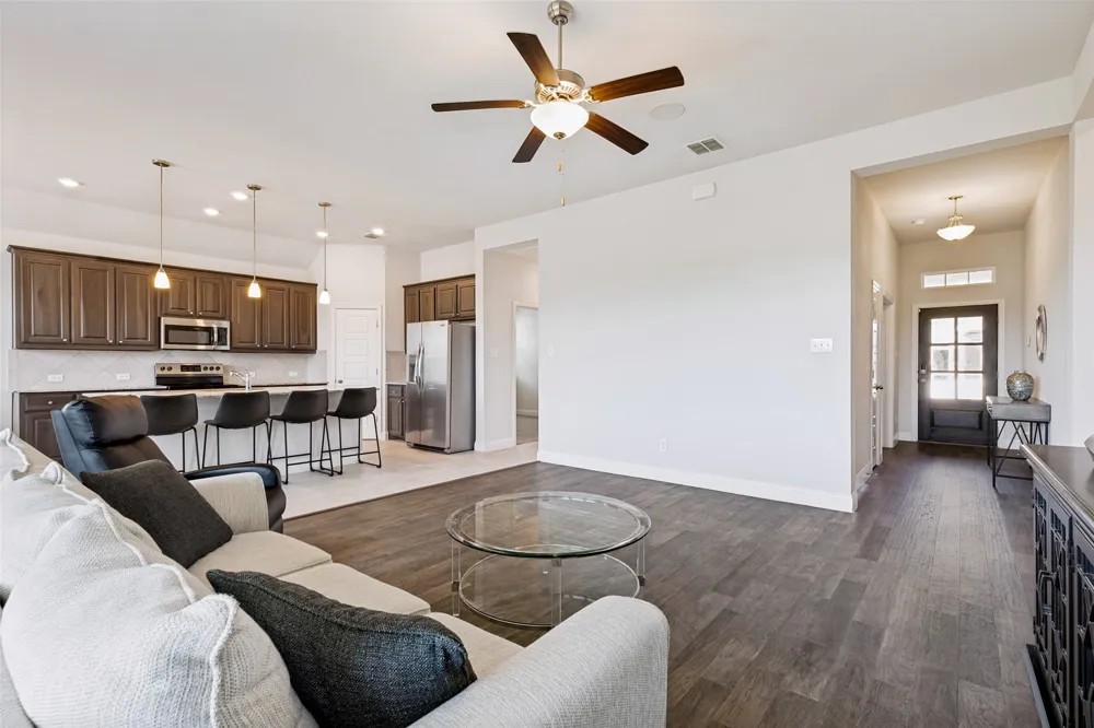 1404 Lakeview Drive Pelican Bay, TX 76020