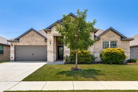 1404 Lakeview Drive
