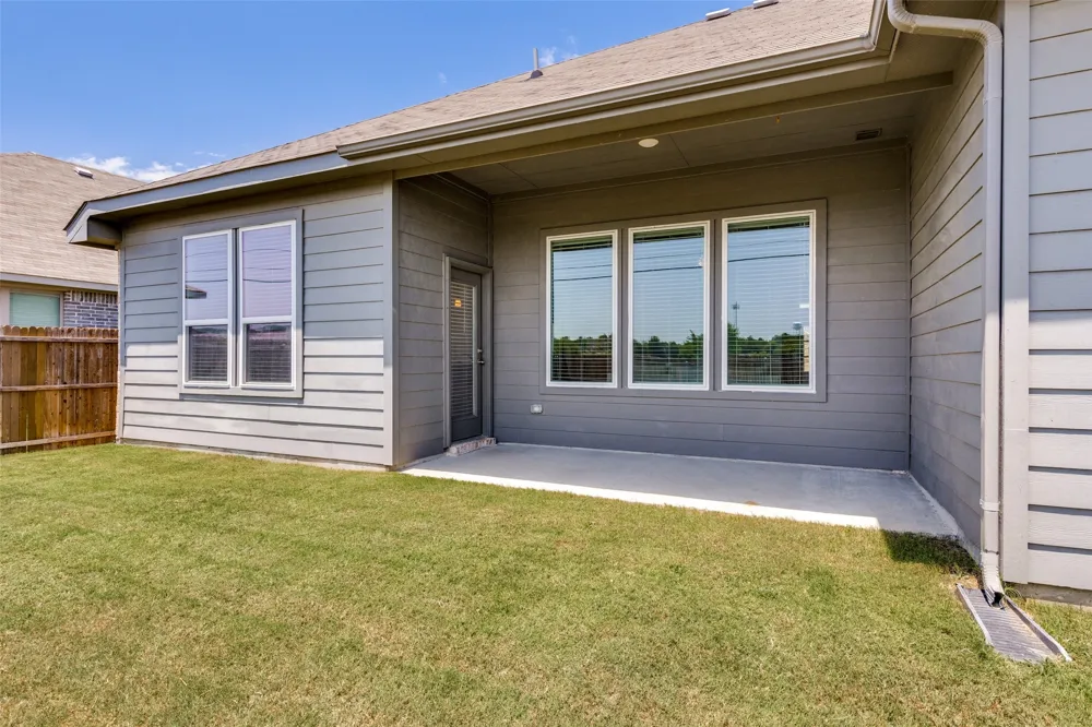 1404 Lakeview Drive Pelican Bay, TX 76020