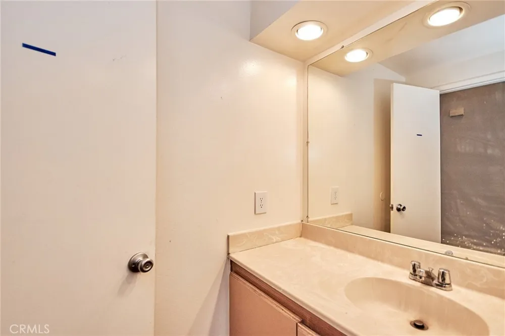 16459 Joy Street Lake Elsinore, CA 92530