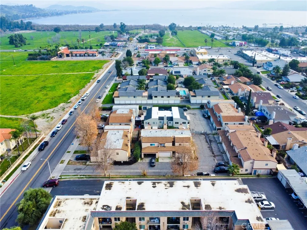 16459 Joy Street Lake Elsinore, CA 92530