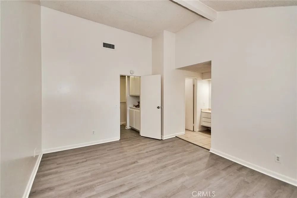 16459 Joy Street Lake Elsinore, CA 92530