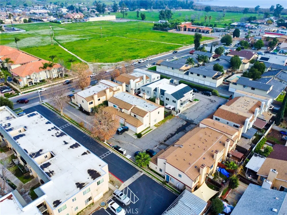 16459 Joy Street Lake Elsinore, CA 92530
