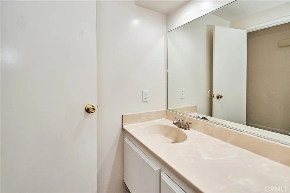 16459 Joy Street Lake Elsinore, CA 92530