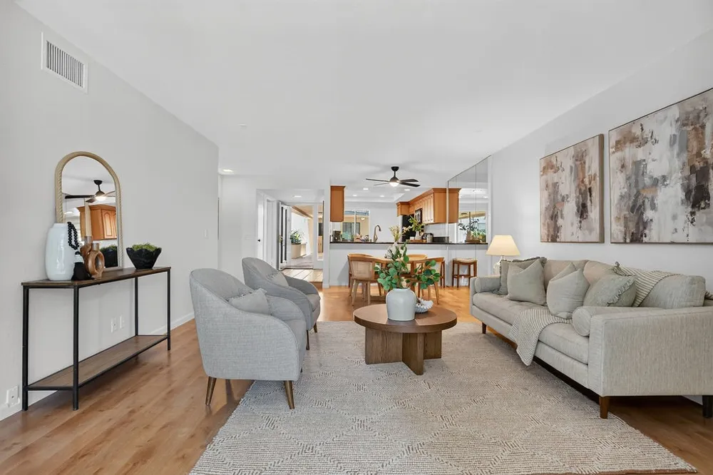 4835 E Anaheim Street #105 Long Beach, CA 90804