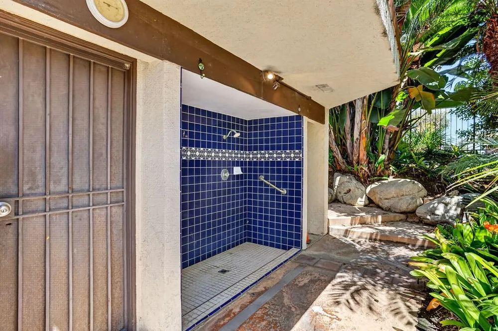 4835 E Anaheim Street #105 Long Beach, CA 90804