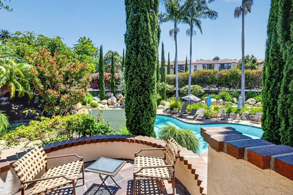 4835 E Anaheim Street #105 Long Beach, CA 90804