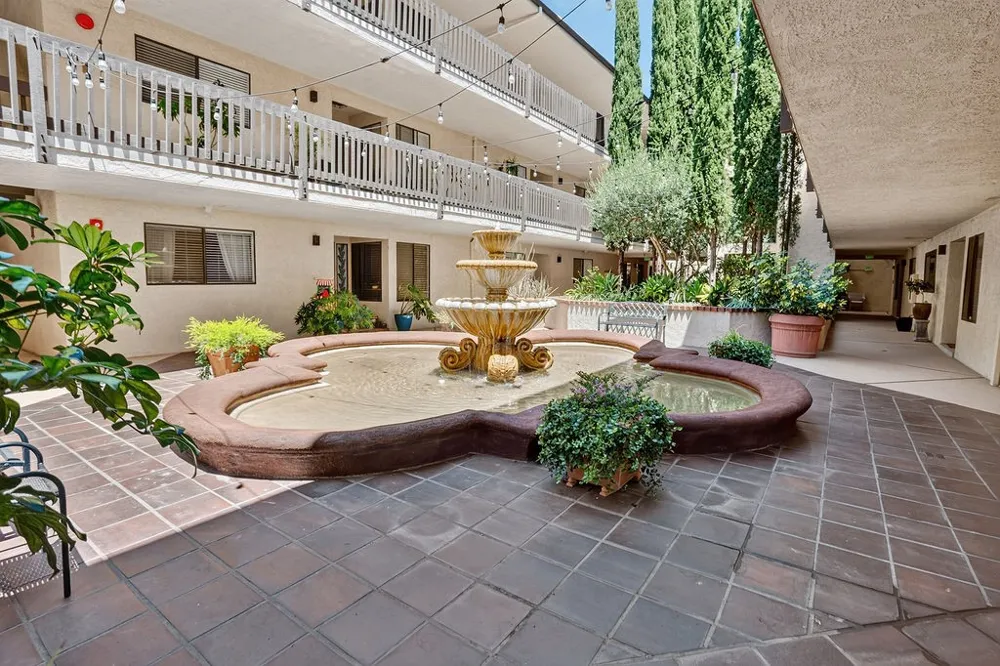 4835 E Anaheim Street #105 Long Beach, CA 90804