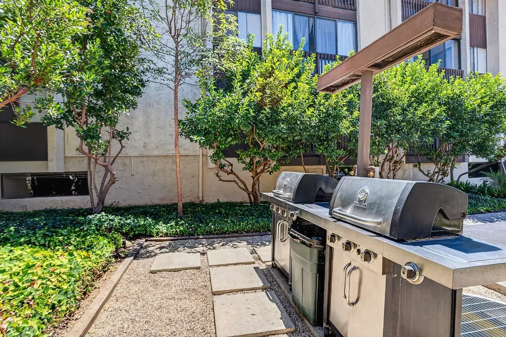 4835 E Anaheim Street #105 Long Beach, CA 90804