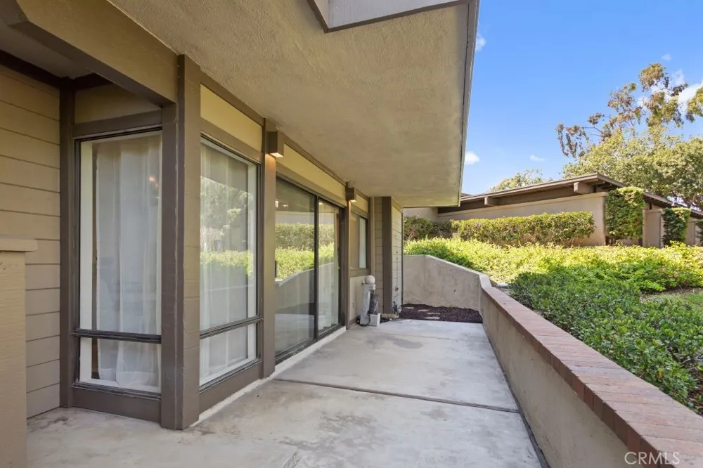 16 Rana Irvine, CA 92612