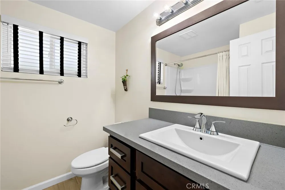 916 E Jonquil Santa Ana, CA 92705