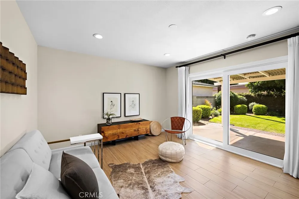 916 E Jonquil Santa Ana, CA 92705