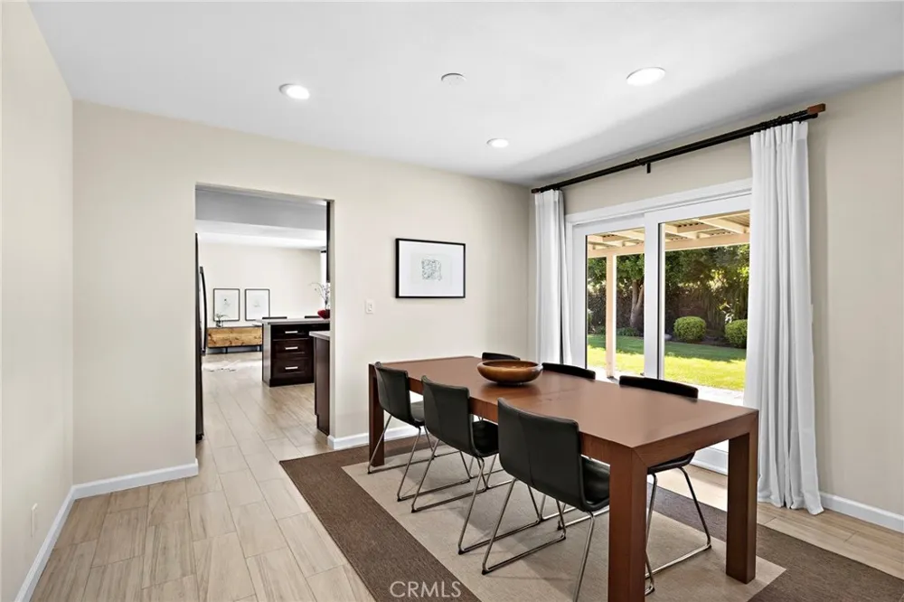 916 E Jonquil Santa Ana, CA 92705