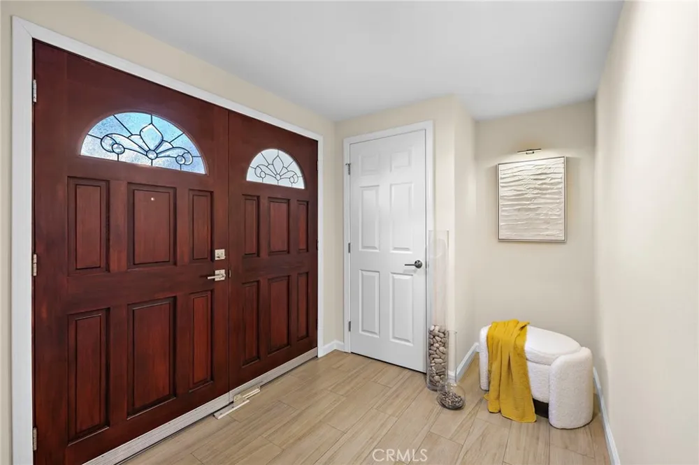 916 E Jonquil Santa Ana, CA 92705
