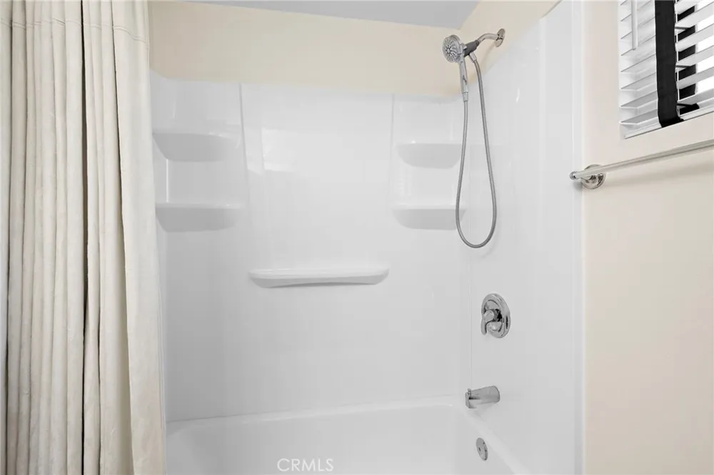 916 E Jonquil Santa Ana, CA 92705