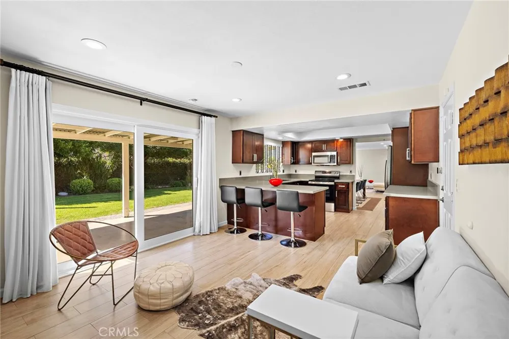 916 E Jonquil Santa Ana, CA 92705