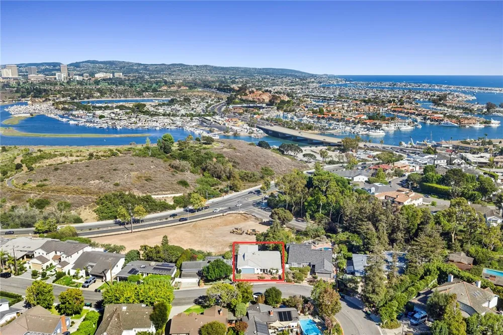 608 Saint James Place Newport Beach, CA 92663