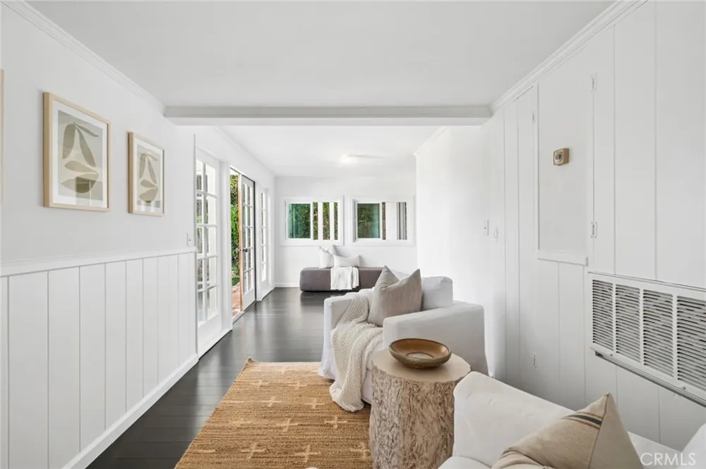 608 Saint James Place Newport Beach, CA 92663