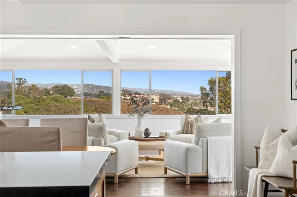 608 Saint James Place Newport Beach, CA 92663
