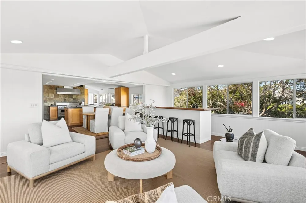 608 Saint James Place Newport Beach, CA 92663