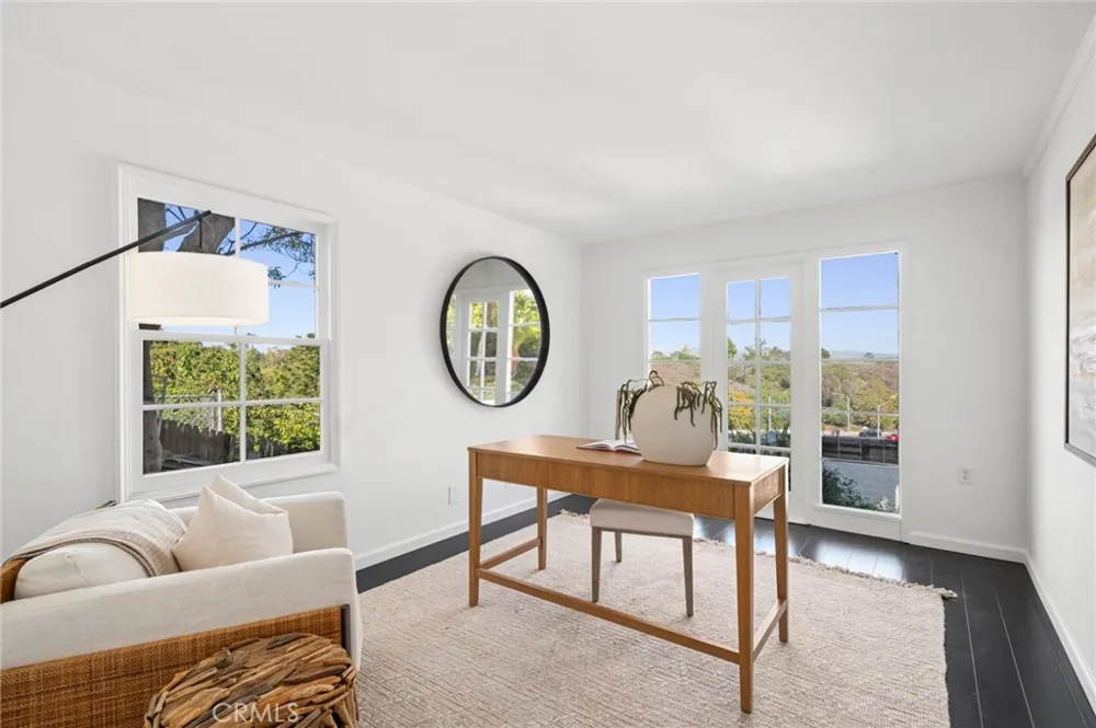 608 Saint James Place Newport Beach, CA 92663