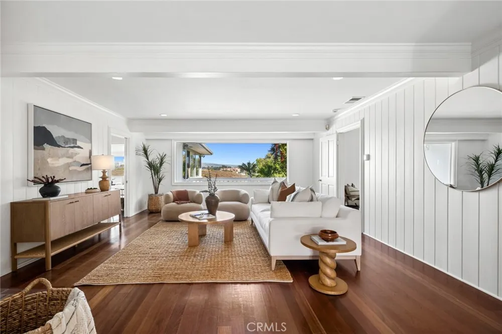 608 Saint James Place Newport Beach, CA 92663