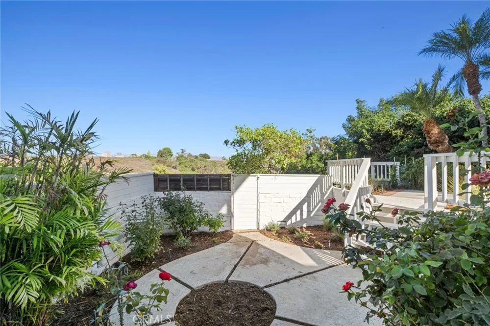 608 Saint James Place Newport Beach, CA 92663