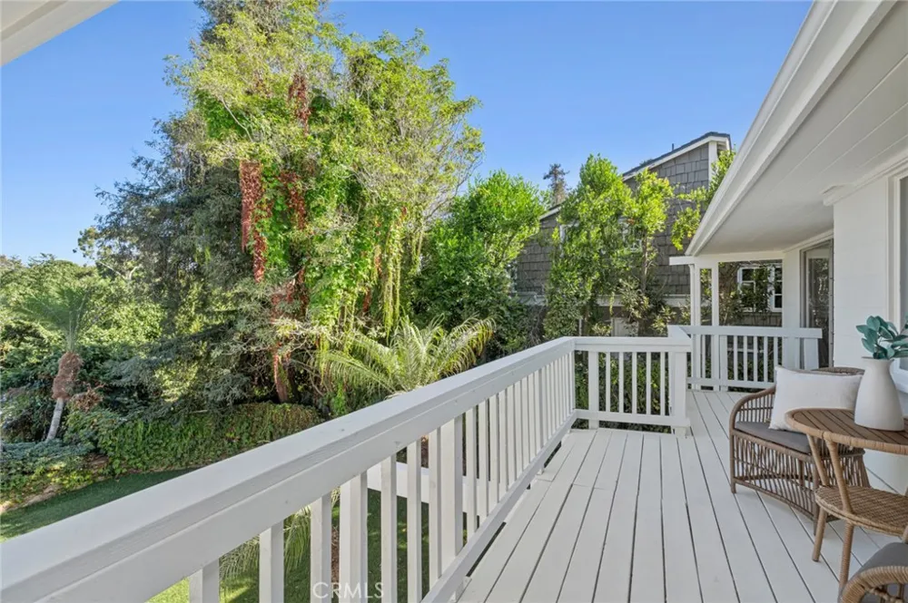608 Saint James Place Newport Beach, CA 92663