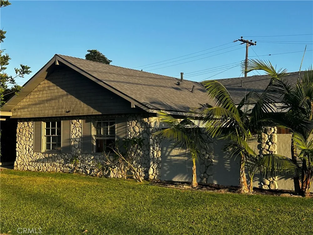 8232 Indianapolis Huntington Beach, CA 92646